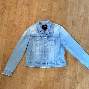 Nine West Light Wash Stretchy Jean Jacket